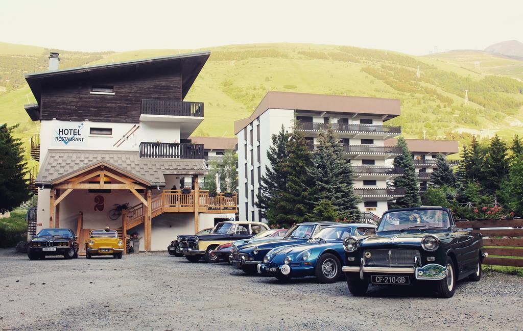 Hotel De La Valentin Лес дьо Алпс Екстериор снимка
